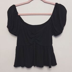 Forever21 ruffle crop top sz. S
